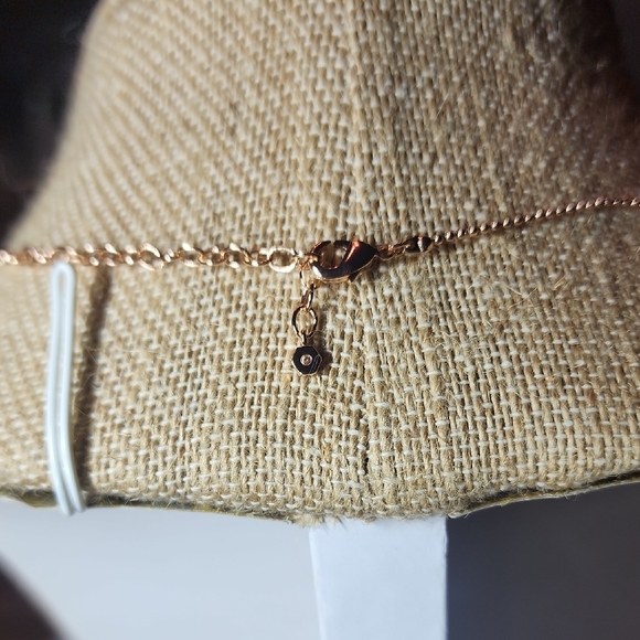 Origami Owl Silver Heart Necklace on Gold Chain - Picture 4 of 4